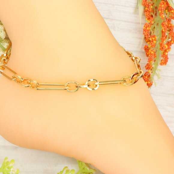 "Handmade Anklet – Elegant & Delicate Jewelry for Women | UNVRC1496 - Picture 5 of 10